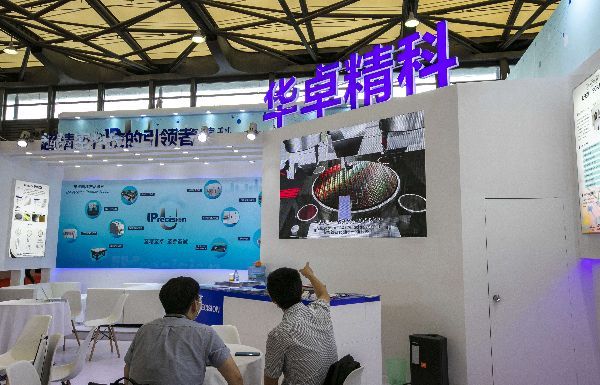 华卓精科|华卓精科的“光刻机第一股”：1个客户 4件产品
