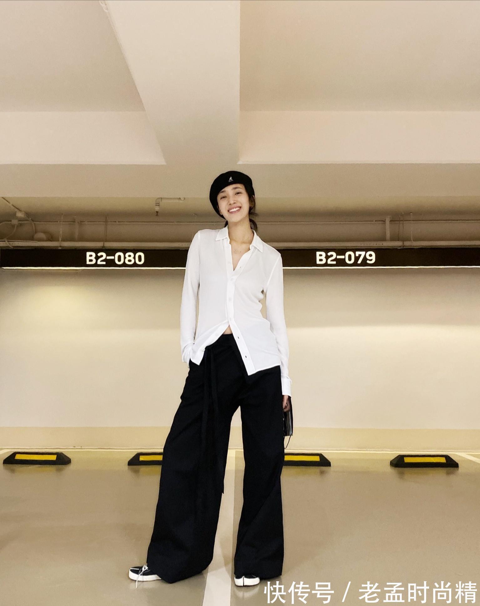 半身 王紫璇黑白基础款也不单调,“纸片身材”像超模