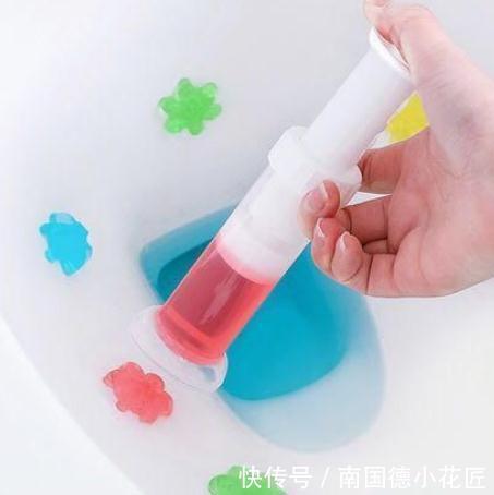 闺蜜从不刷马桶，却不见黄渍和异味，偷学后发现用3招就能搞定！