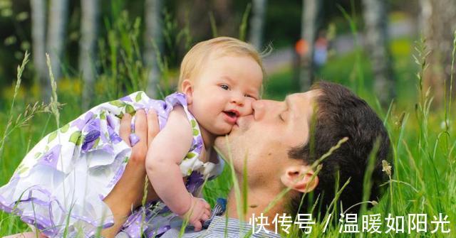 小宝宝|宝宝还不会说话,已经可以表达“我爱你”,妈妈接收到了吗?
