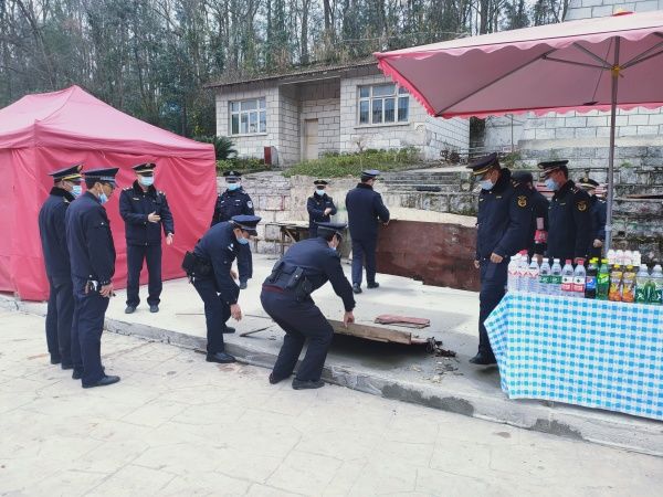 安顺市黄果树旅游区：开展环境卫生整治 营造靓丽景区环境