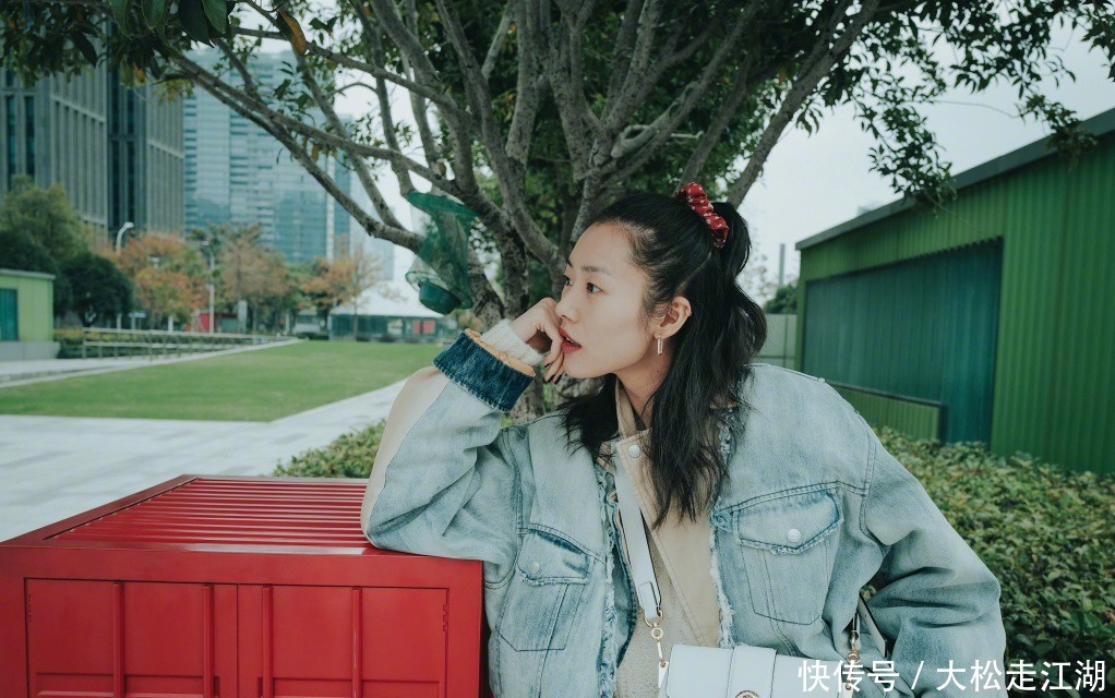 时髦|秋冬配饰首选耳饰,超实用的脸型搭配技巧,让你穿出时髦感