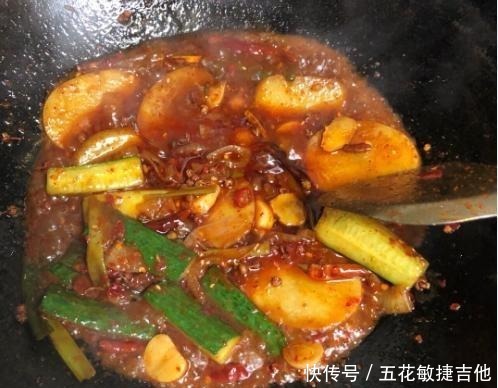 自制麻辣烤鱼,味道不亚于餐厅自制,麻辣,太好吃了