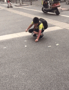 |搞笑GIF趣图:你知道他们是干什么的吗?