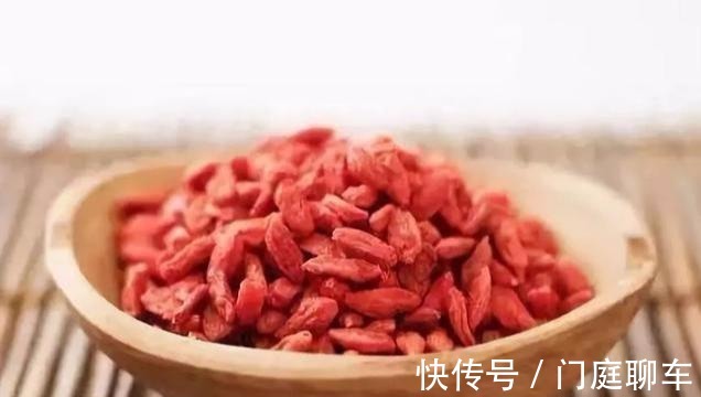 营养素|枸杞才是低调的“养生高手”四种搭配,效果迅速翻倍