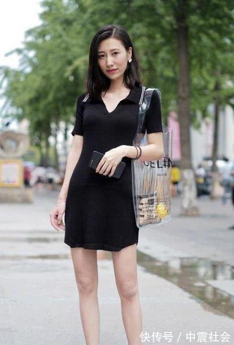 美女 清新靓丽的小姐姐,白衬衫搭配牛仔裤,看起来帅气又大方