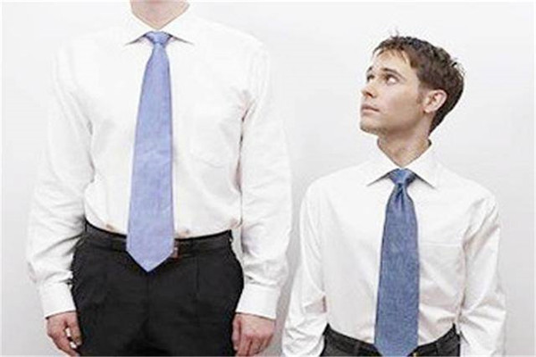 骨骼|孩子有下列毛病赶紧改,可能会使骨骺线提前闭合,影响娃身高发育