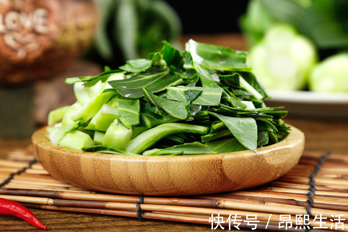 鲜香|无论炒什么青菜，直接下锅炒是错的，牢记这3步，青菜翠绿又鲜香