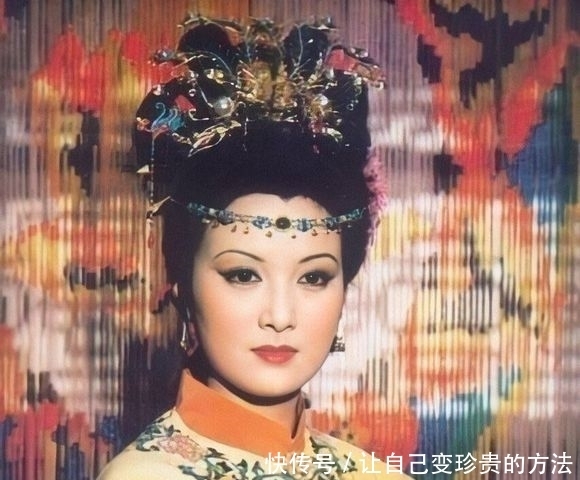 回宫?王熙凤笑话有玄机,那是元春死亡时辰