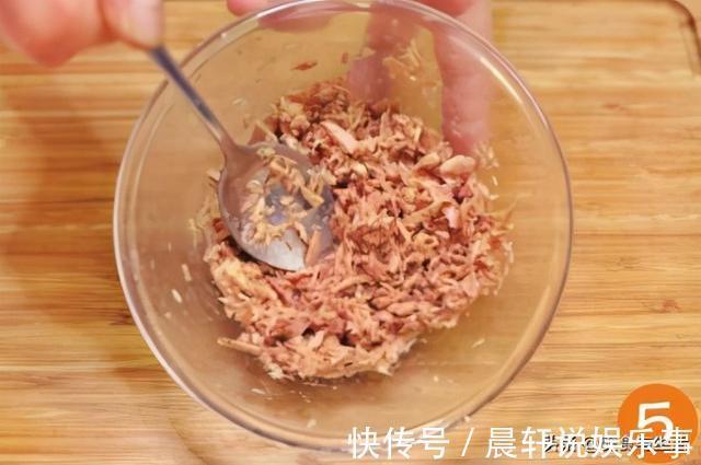 减肥|减肥也不用吃的单调，这道减脂餐，低卡低热量，比水煮青菜好吃