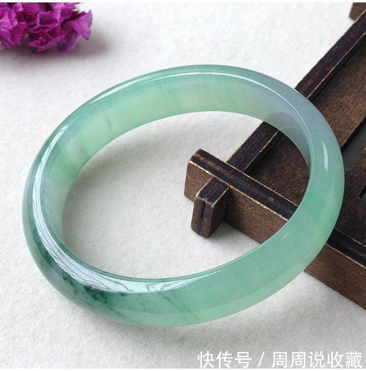 钻石|爱情信物非钻石,世间真爱应是它,手镯