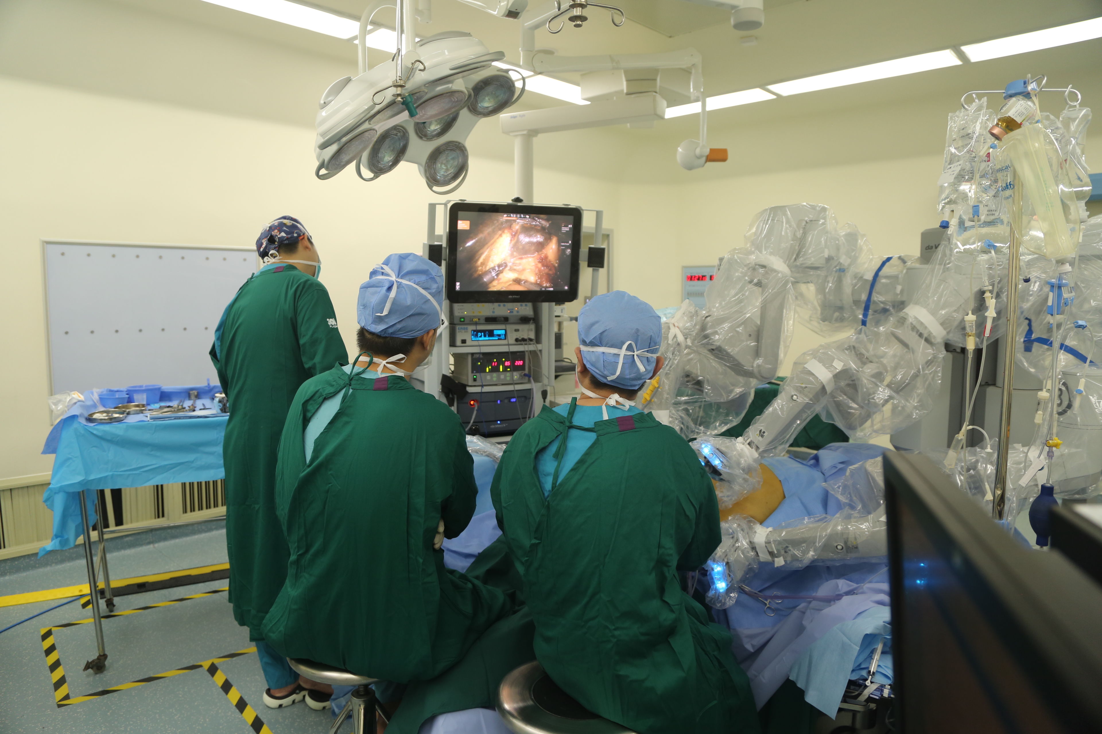 胆管癌|“泰姬陵术式”+机器人，军医为32岁患者成功切除胆管肿瘤