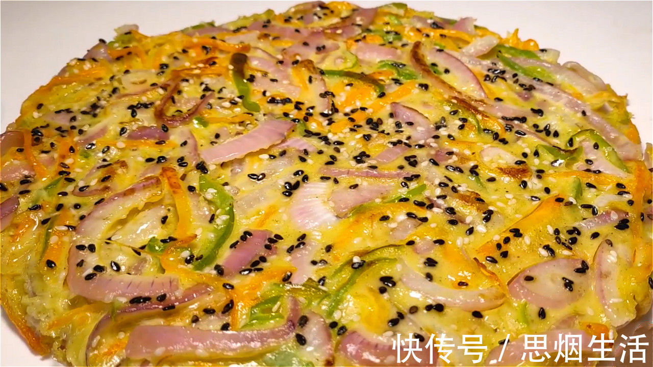 天冷了，洋葱的这个做法火了，加两个鸡蛋，简单一做，比肉还香