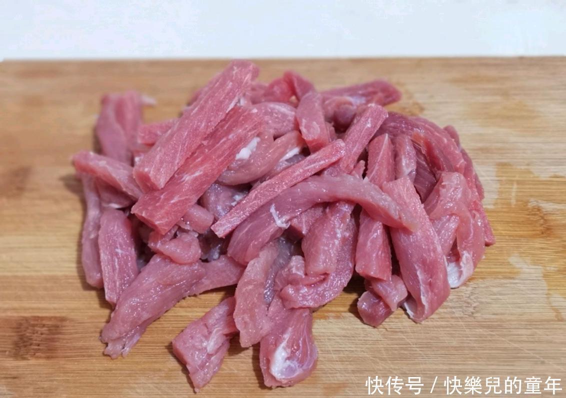 酸酸甜甜的口感再配上一碗米饭,孩子天天吵着要吃,下饭必备