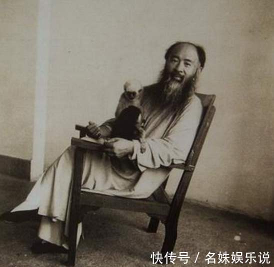 秋君#他一生十段情,妻妾四人,却三跪挚爱而不娶,以兄妹之名互称52年