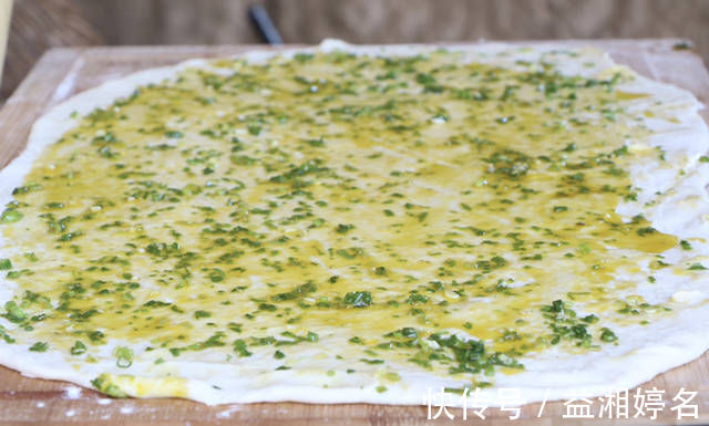 夏天就馋这个饼，不发面不烫面，柔软层次多，外面要10块一斤