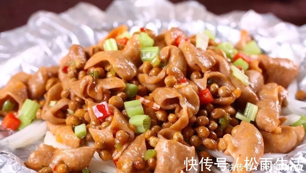实惠|和朋友一起去吃农家菜，点了一桌菜才花138元，好吃又实惠