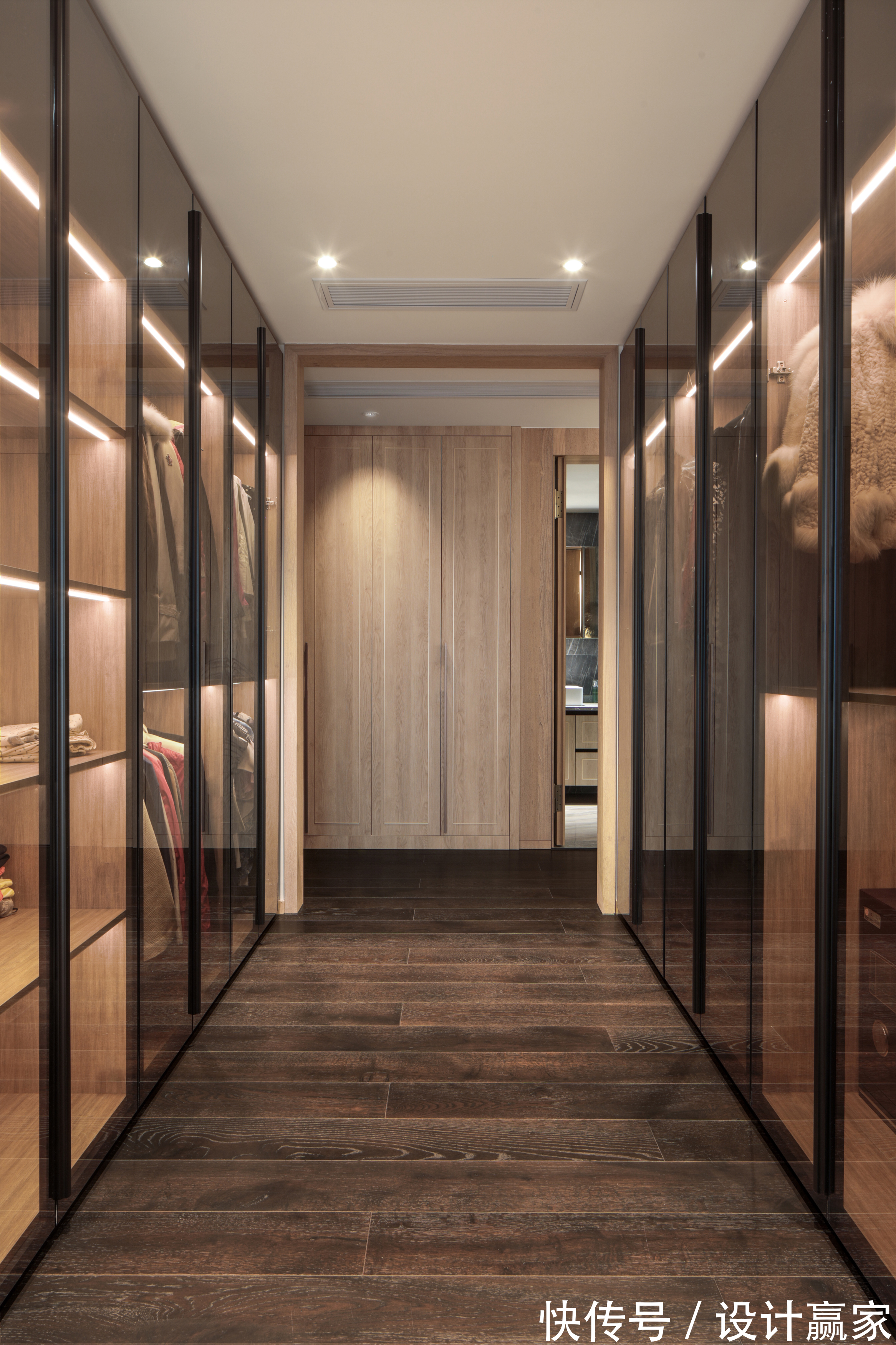 客厅|200㎡江景大宅，现代中式的古朴优雅之美，简约中透着高级