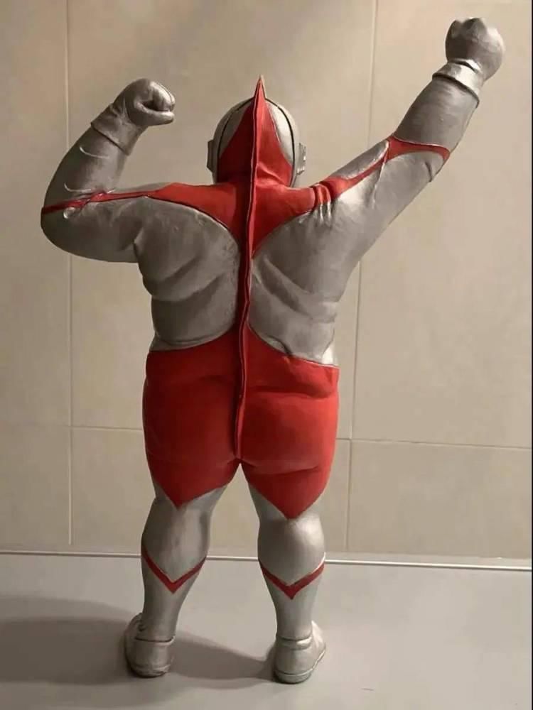 老公|“发现一个手办和我老公长得一模一样,这也太丑了吧!”哈哈哈