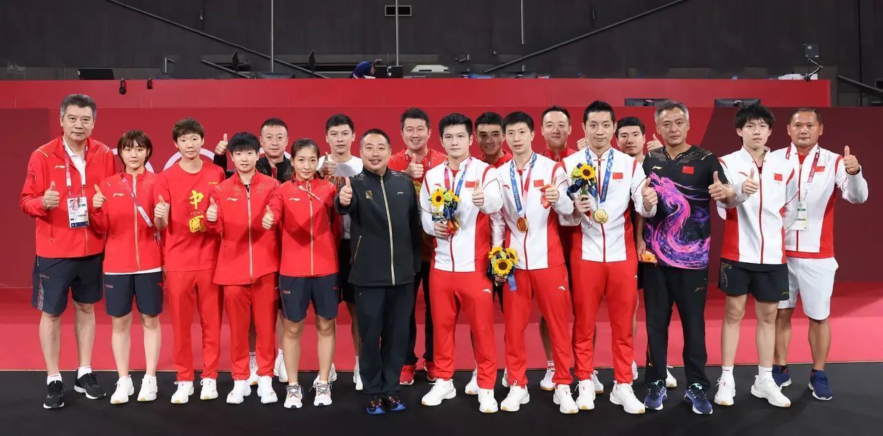 男團(tuán)|男團(tuán)奧運(yùn)決賽前劉國梁激情動員：對主力精準(zhǔn)點(diǎn)出關(guān)鍵，真是一拍一個(gè)準(zhǔn)