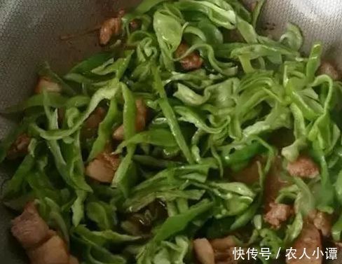 辣椒炒肉先炒辣椒还是先炒肉？很多人都做错了，难怪炒不好吃