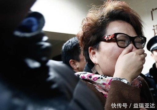 27岁女子,查出肠癌,无奈放弃治疗,提醒:1种食物不能天天吃
