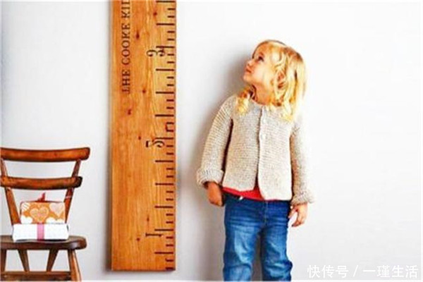 运动|孩子有下列毛病赶紧改,可能会使骨骺线提前闭合,影响娃身高发育