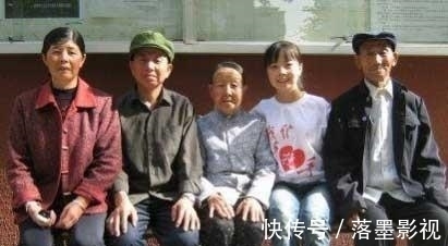 36岁的王二妮：星光大道走红的草根，她才是最淳朴的那一个