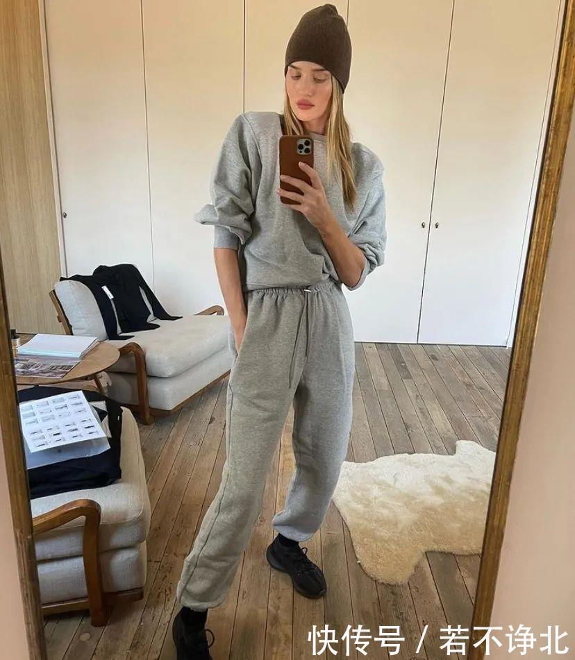 讲真的｜大嫂Rosie的“精英范儿”穿搭，真是怎么