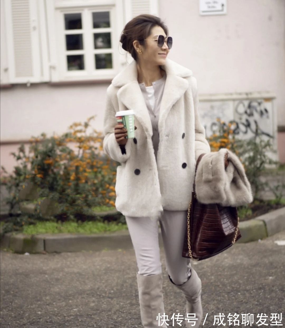 穿搭 五六十岁的女人要想显身材,建议外套穿短不穿长,显高显瘦又减龄