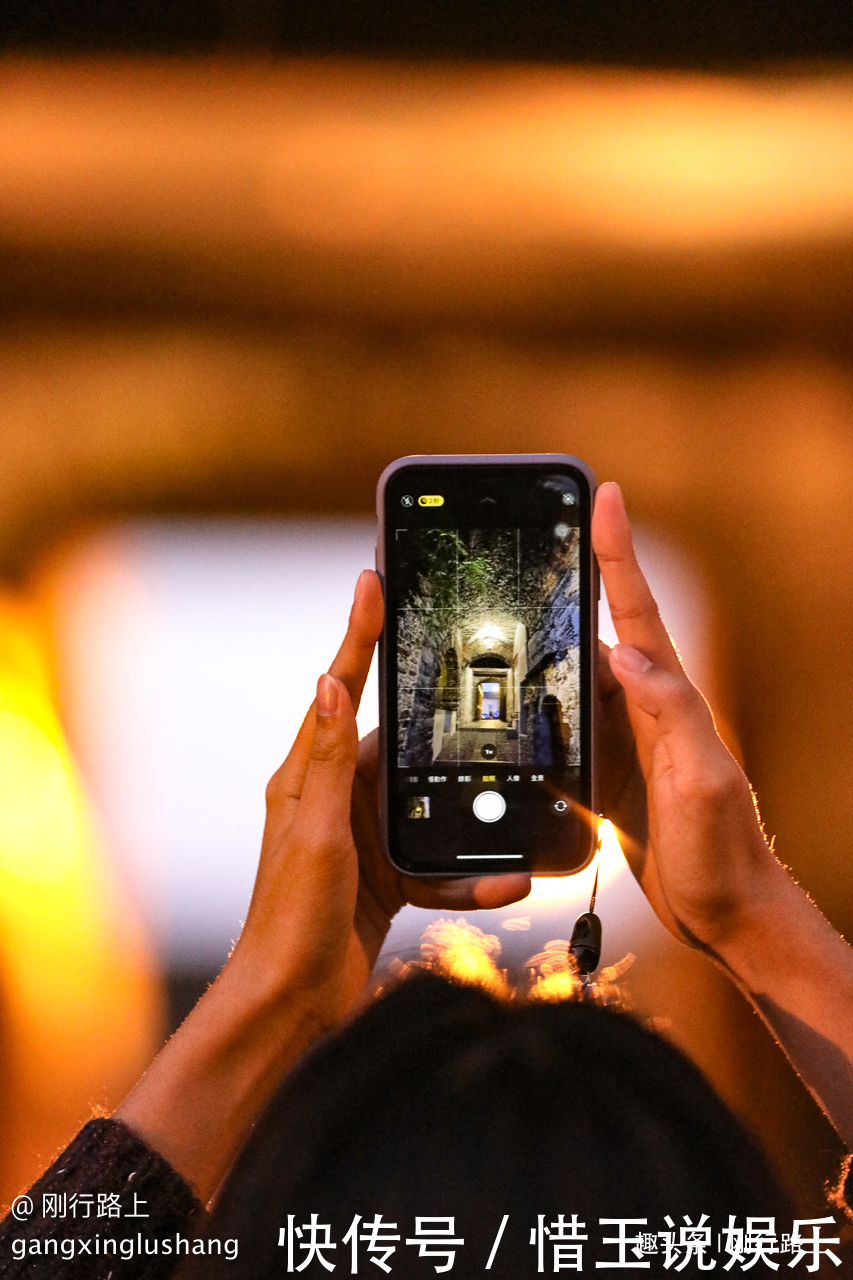 意大利奥尔塔圣朱利奥小镇,时间停滞,回到中世纪寻回真爱之地