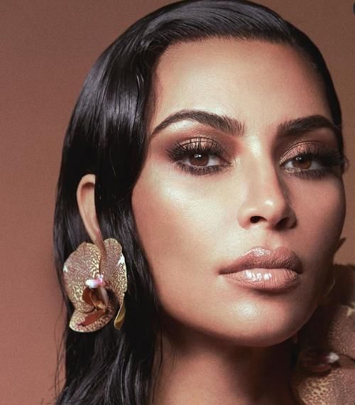 脸上有这5个特点的女人，千万别留披肩发，否则会让你老十岁