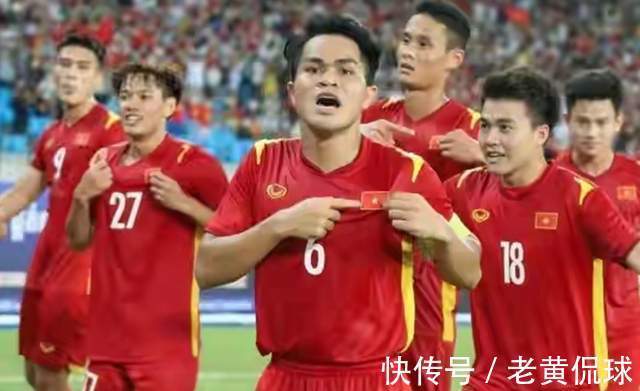 越南队|冰火两重天!中国足球深陷“欠薪泥潭”,越南队夺东南亚U23冠军