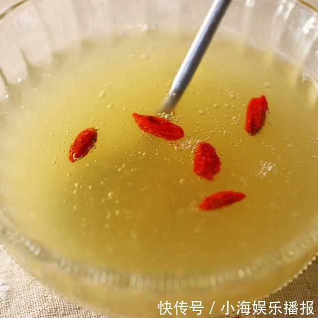 常吃|女人别乱打玻尿酸，常吃6大“碱性”食材，肌肤紧致，美容养颜