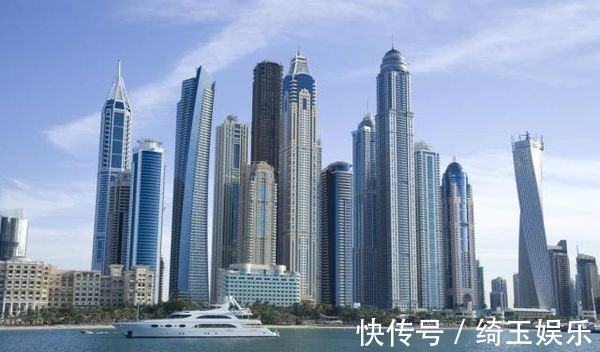 现代风|迪拜华人的400㎡新房,坚持装现代风,藏不住的高级感,真有品味