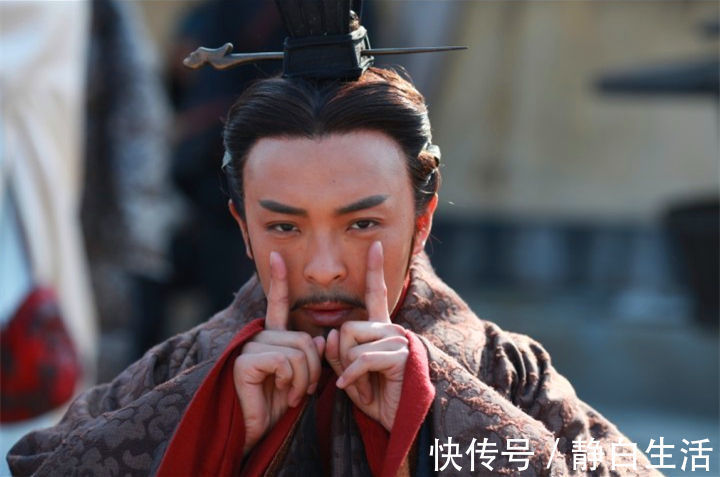 演了嬴政后广受好评,富大龙拒绝拉踩,主动发文称赞张鲁一