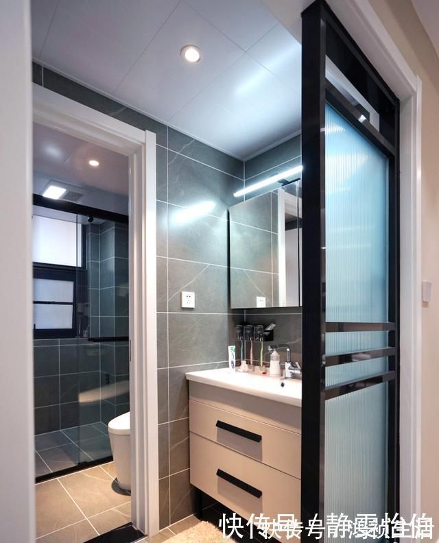 视觉感|装修就学她家,舍弃电视柜后,不仅空间感增加了,还非常大气