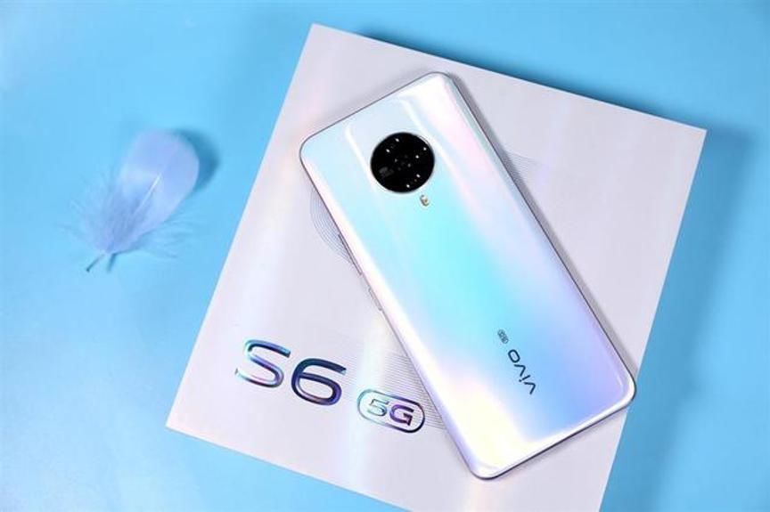 s6|5G手机虽多也别乱选，这三款才是内行人的最爱，用三五年不过时