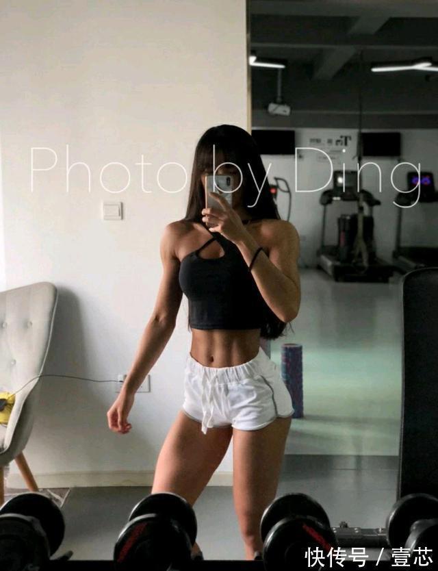 酸痛|武汉95后老师 化身“健身女神”，腹肌我馋了，变美要承受痛苦