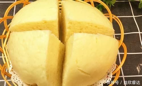 4个鸡蛋,1碗面粉,不用烤的蛋糕,不塌不回缩,松软香甜