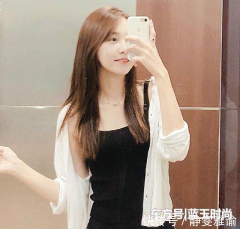 街拍|街拍:百搭时尚的打底裤穿搭,展现满满的时尚气质,显出优雅魅力