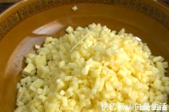 红枣|苹果别直接吃了,加上鸡蛋做成早餐饼,营养好消化,女儿最爱吃