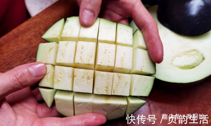 开胃|茄子最下饭的做法，我家一周吃5次，开胃下饭，比吃肉还过瘾