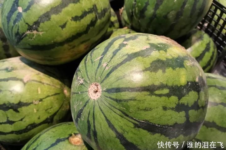 西瓜|吃剩的西瓜,切记不要放冰箱!瓜农教我土方法,放7天照样新鲜