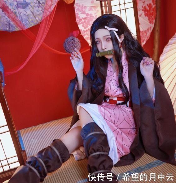 cos|3种极端祢豆子cos，到底是女装大佬好看还是“祢豆子”好看