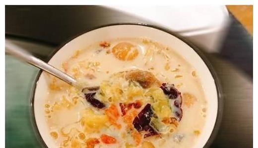 常吃|这菜我家常吃,一买就是几斤,常吃皮肤细腻有弹性,延缓衰老!