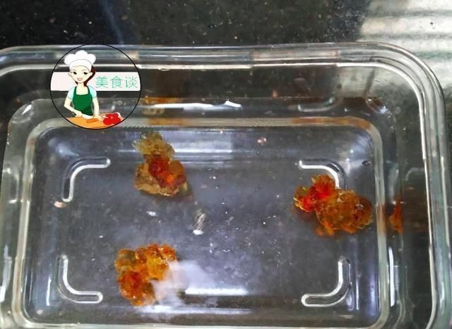 桃胶|夏天,这碱性水果要常吃,和红枣是绝配,每天吃点,脸红润有光泽