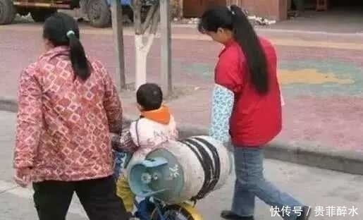 |幽默段子:前天遇到了个算命师父,算命师父看了看我的手相