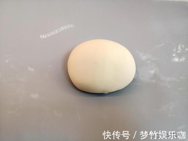 猪肉馅|梅干菜猪肉馅的大包子,刚出锅我能吃掉仨,用这面粉做次次都成功