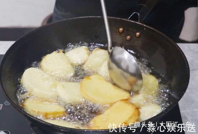 这才是炸馒头片的正确做法!馒头外酥里软不油腻,比油条省事